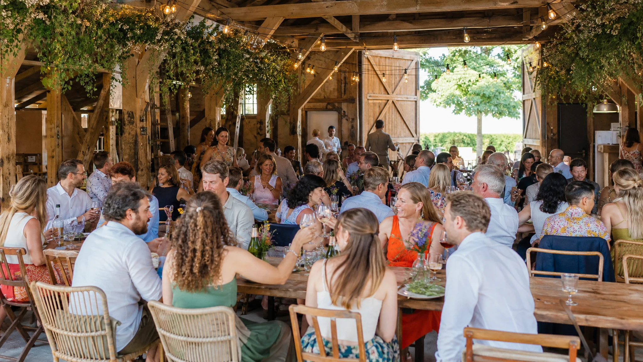 Scheune mieten Hochzeit - Atmosphäre und Stil: Warum die Scheunenhochzeit ein Alleinstellungsmerkmal ist