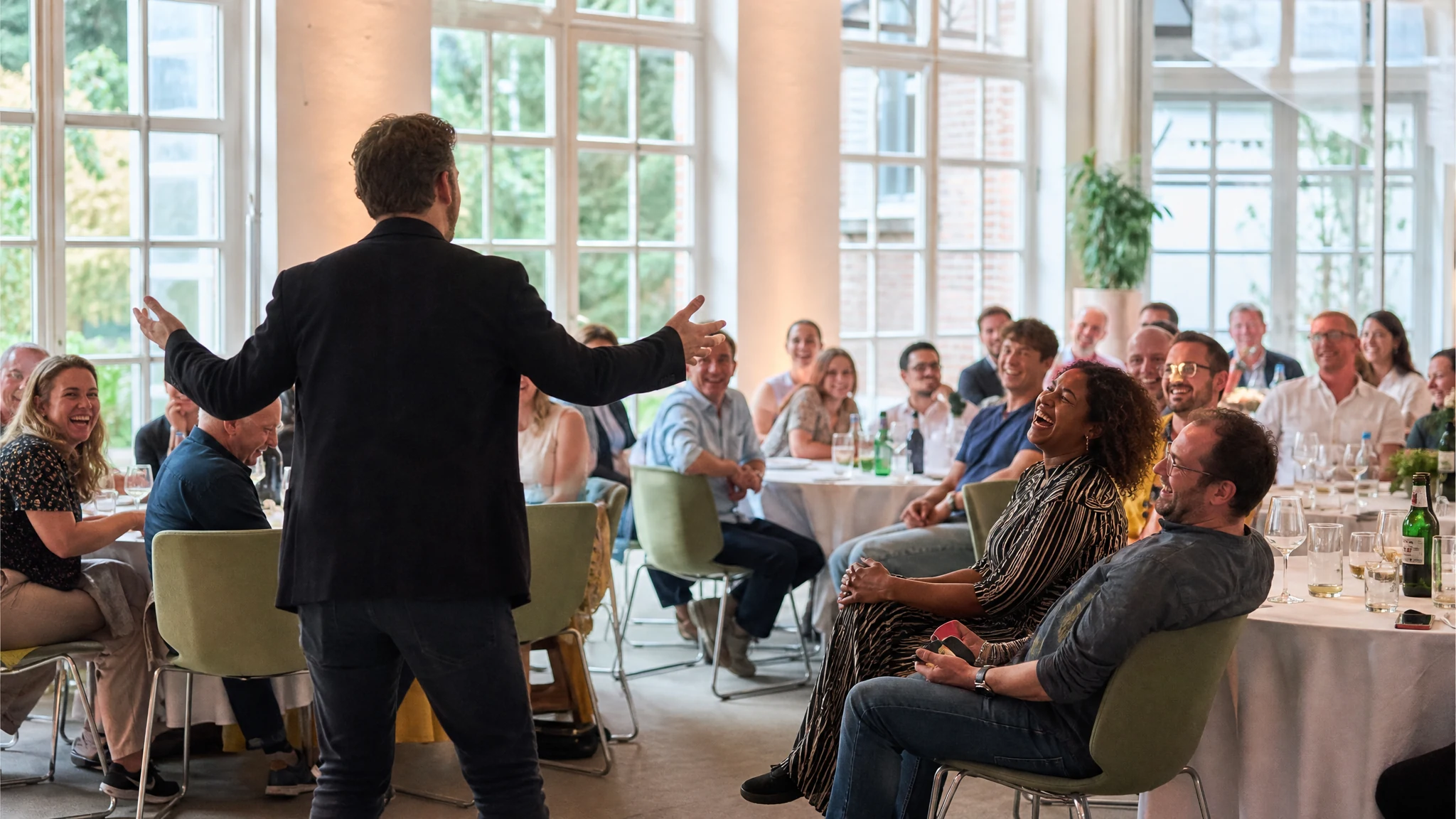 Comedian buchen - Für welche Events ein Comedian zündet - und wann er deplatziert wirkt