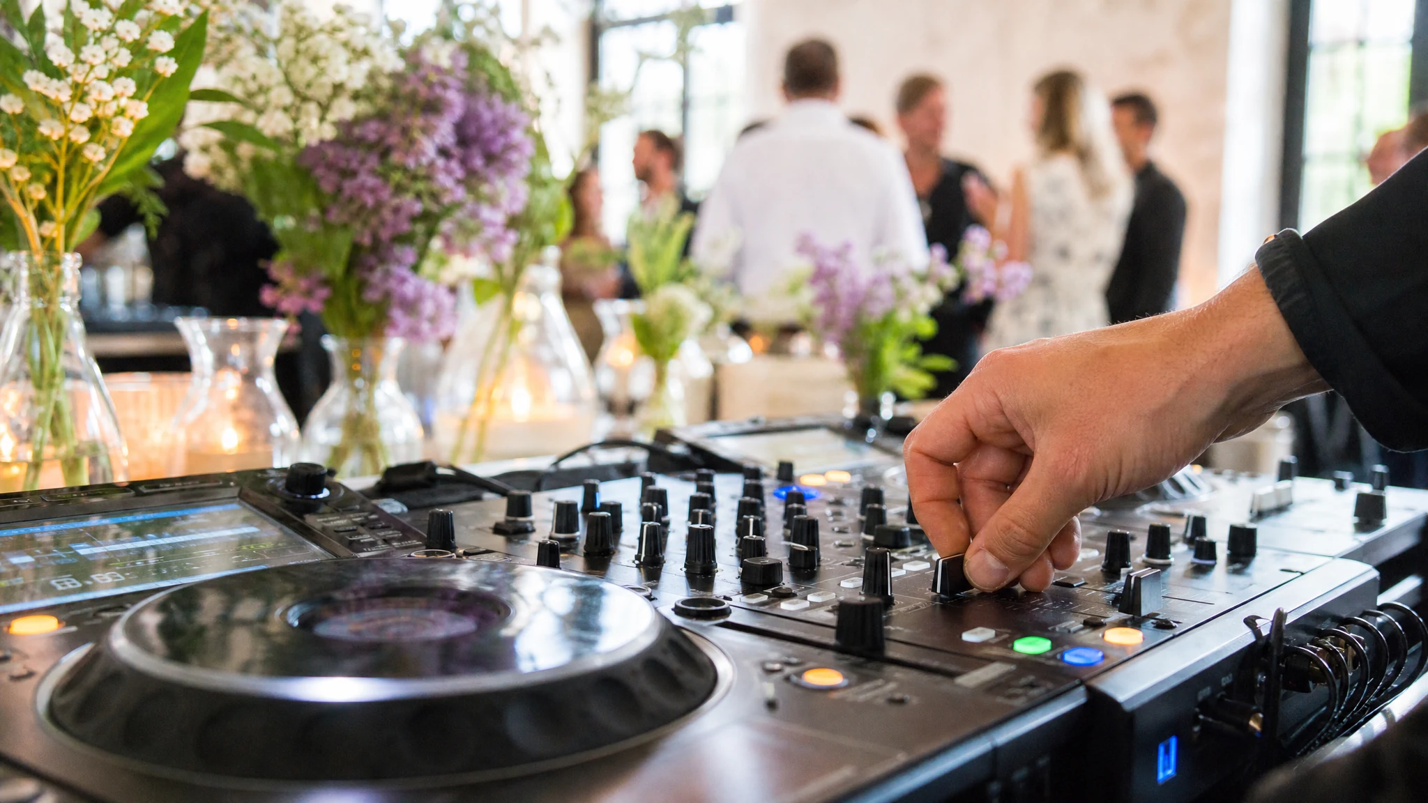Was Kostet ein DJ für Geburtstagsparty - Markus' Weg: Der 45. Geburtstag im Bonner Altbau-Loft