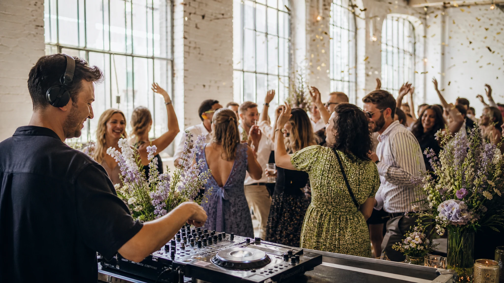 Bonn DJ - Was beide Geschichten zeigen: so funktioniert die DJ-Suche in Bonn wirklich