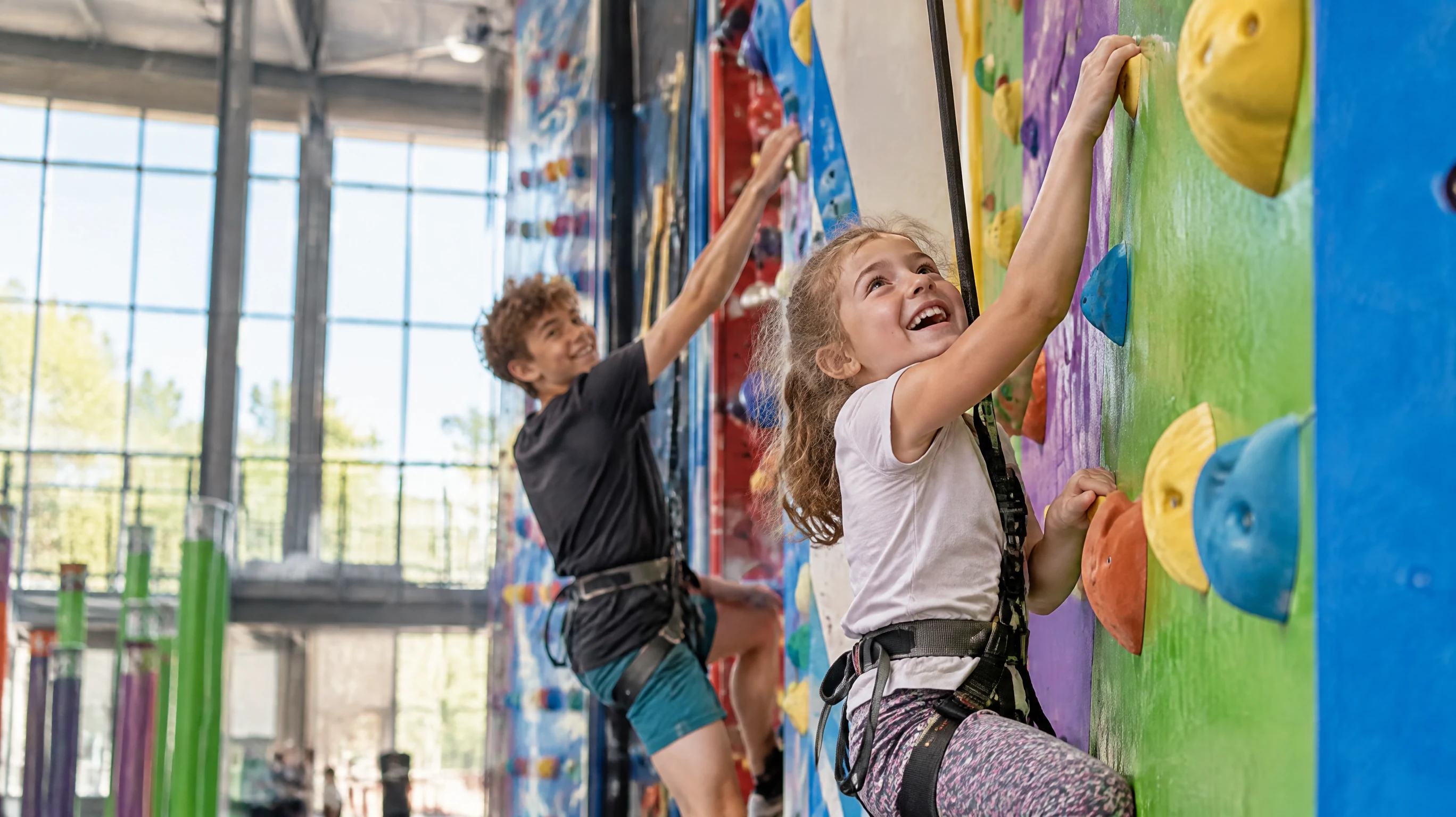 Trampolinpark Hof - Indoor-Klettern mit Clip & Climb - für alle, die höher hinauswollen