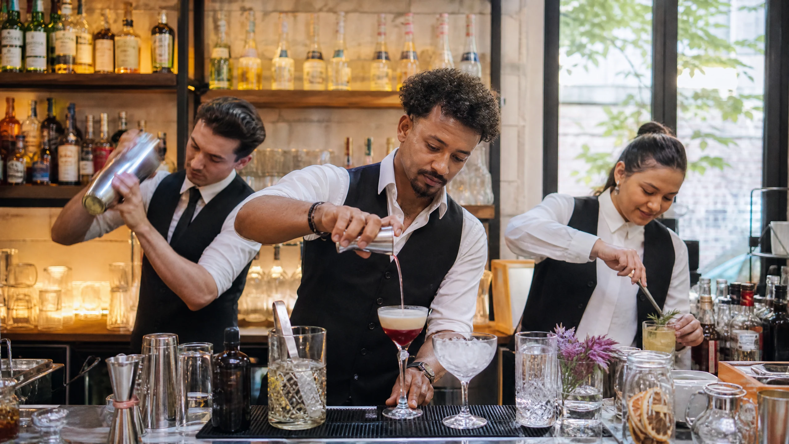 Barkeeper Deutsch - Barkeeper, Bartender, Mixologe - was wirklich der Unterschied ist