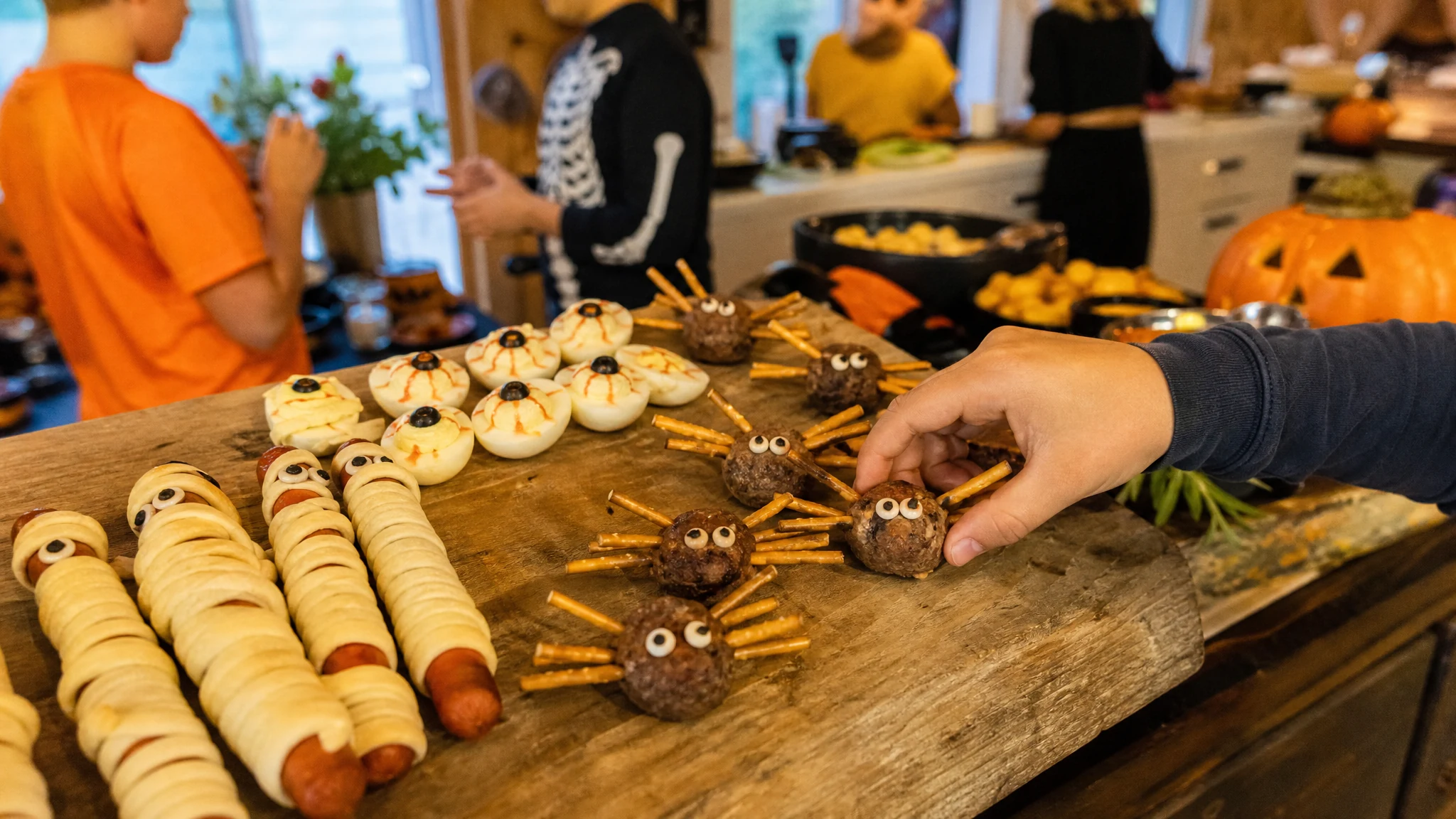 Halloween Fingerfood gruselig - Herzhaftes Halloween-Fingerfood: Schaurig satt werden
